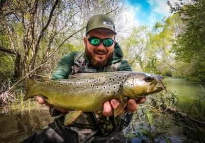 Риболов на пъстърва на река Златна панега